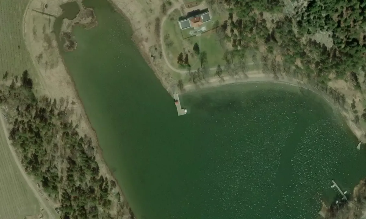 Satelite image of Söderlångvik manor