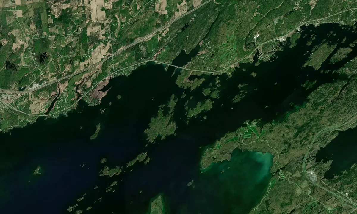 Flyfoto av Stave Island