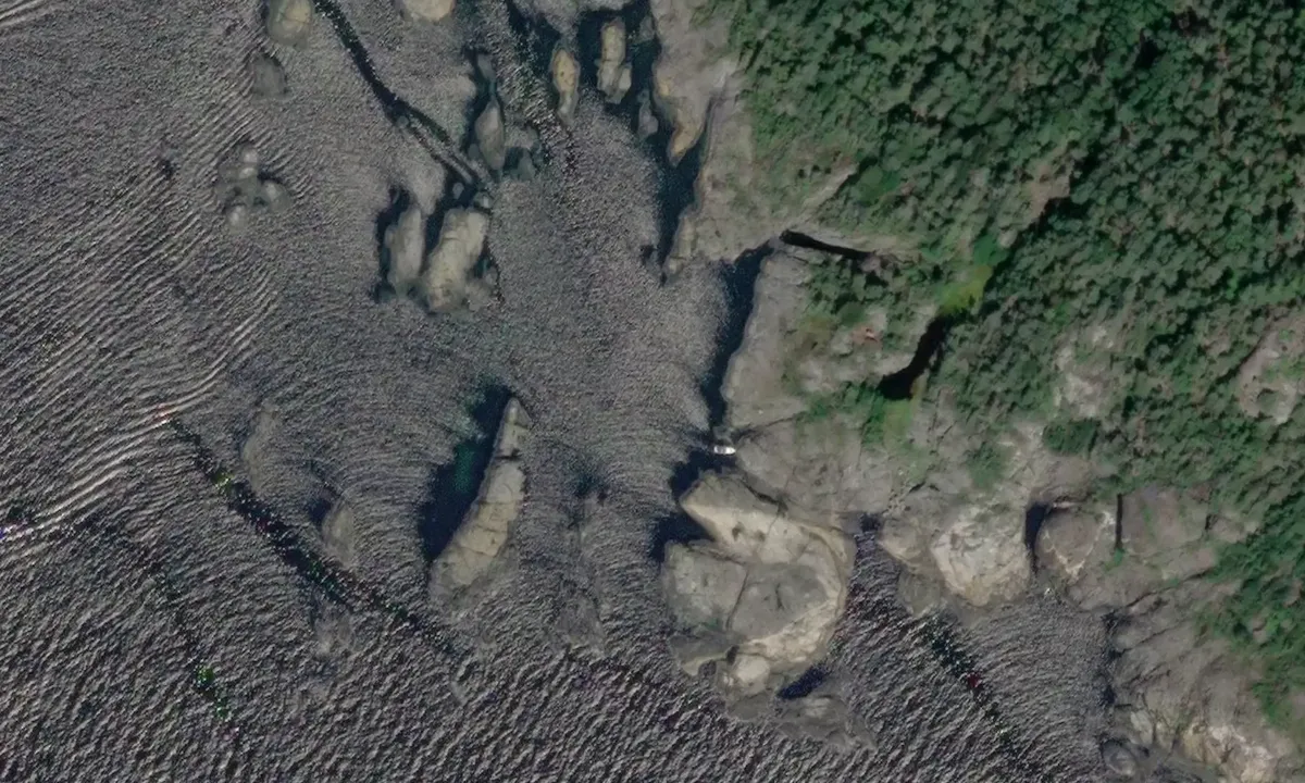 Satelite image of Store Såstein