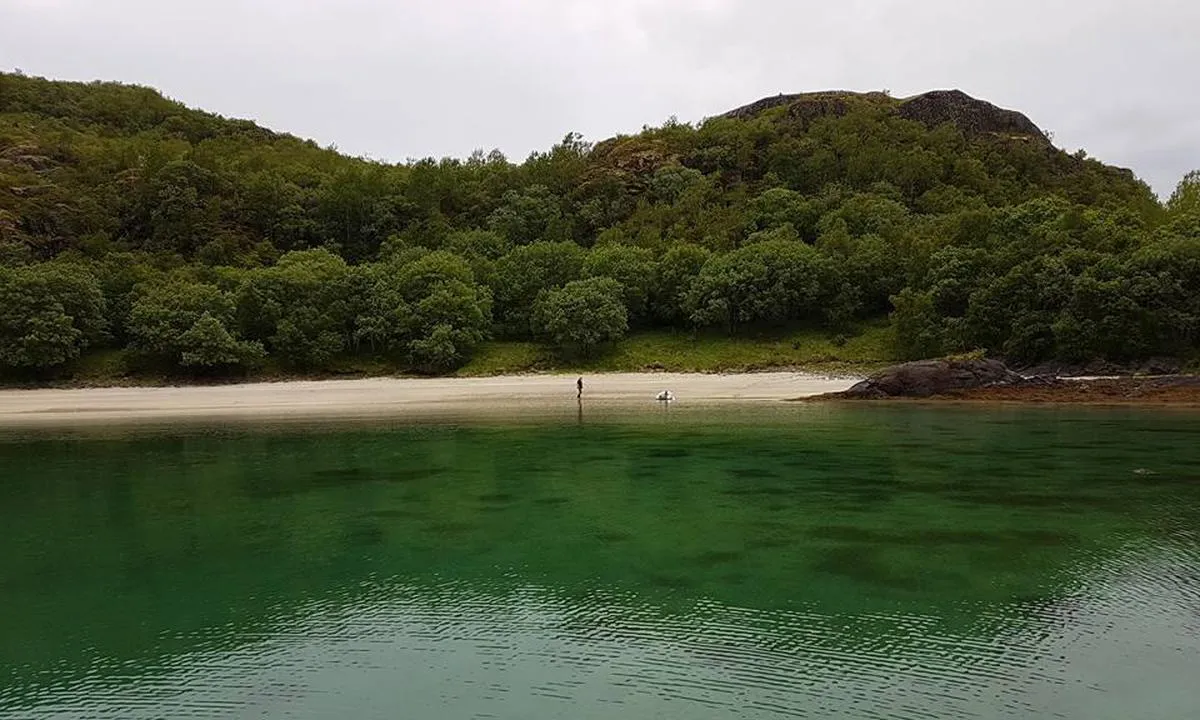 Straumhamn: Straumhavn på Hammarøy. Norges peneste naturhavn?