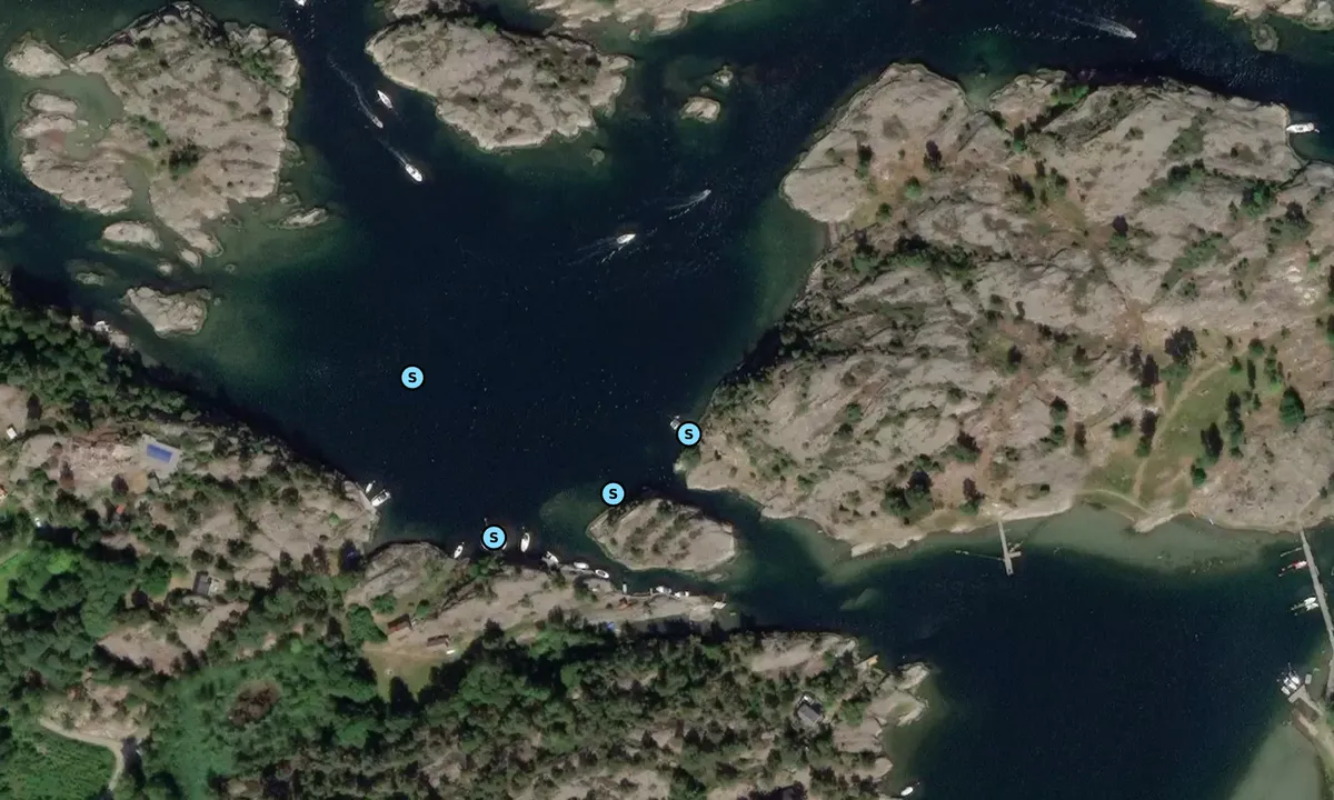 Satelite image of Strutsholmen