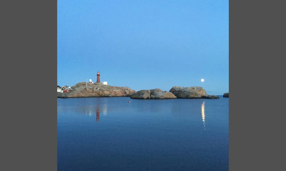 Svenner/Rørvika: Kveld i Rørvika.