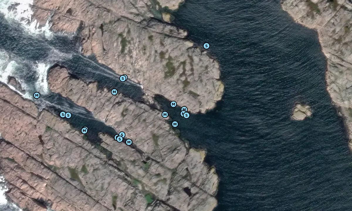 Satelite image of Tån