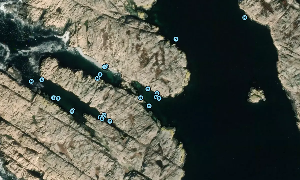 Satelite image of Tån