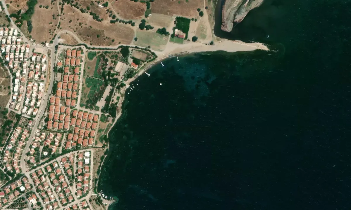 Flyfoto av Teos Antique Harbor