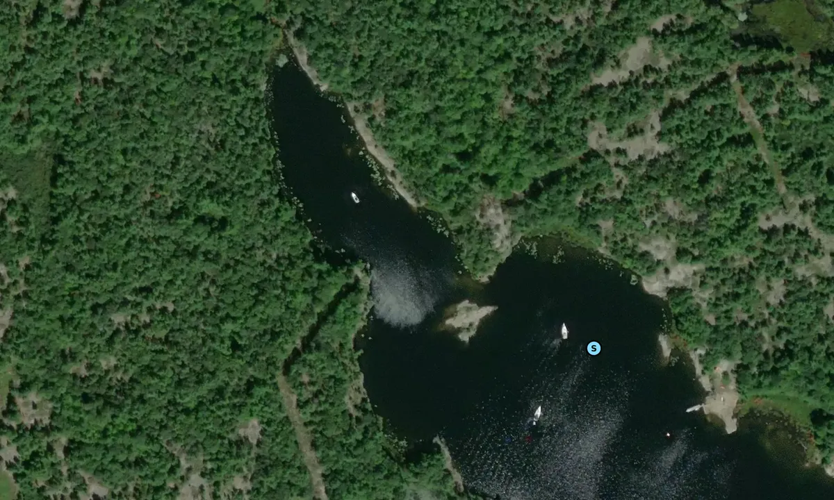 Satelite image of The Hole