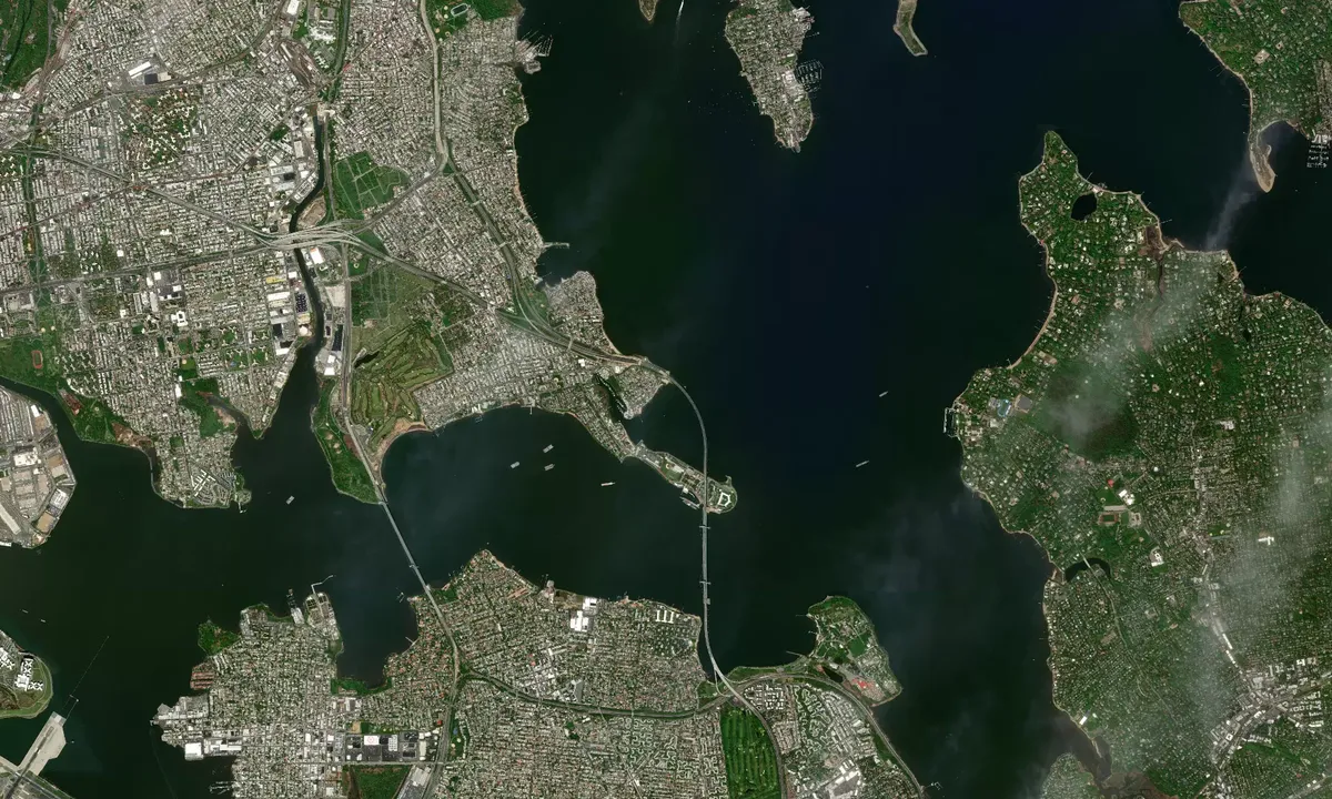 Flyfoto av Throgs Neck