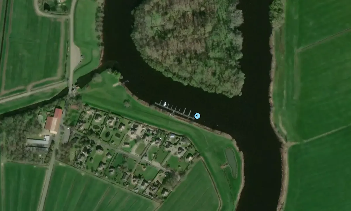 Satelite image of Tileburg Club Pontoon