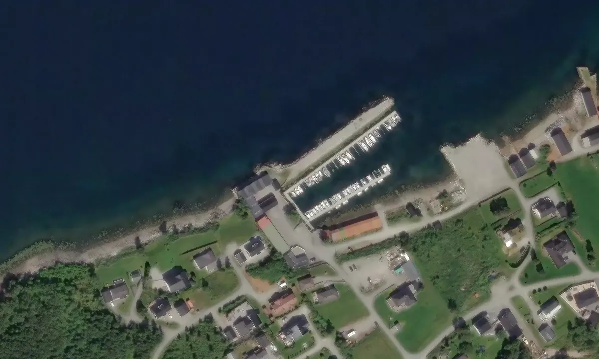 Satelite image of Tomrefjord Småbåthamn