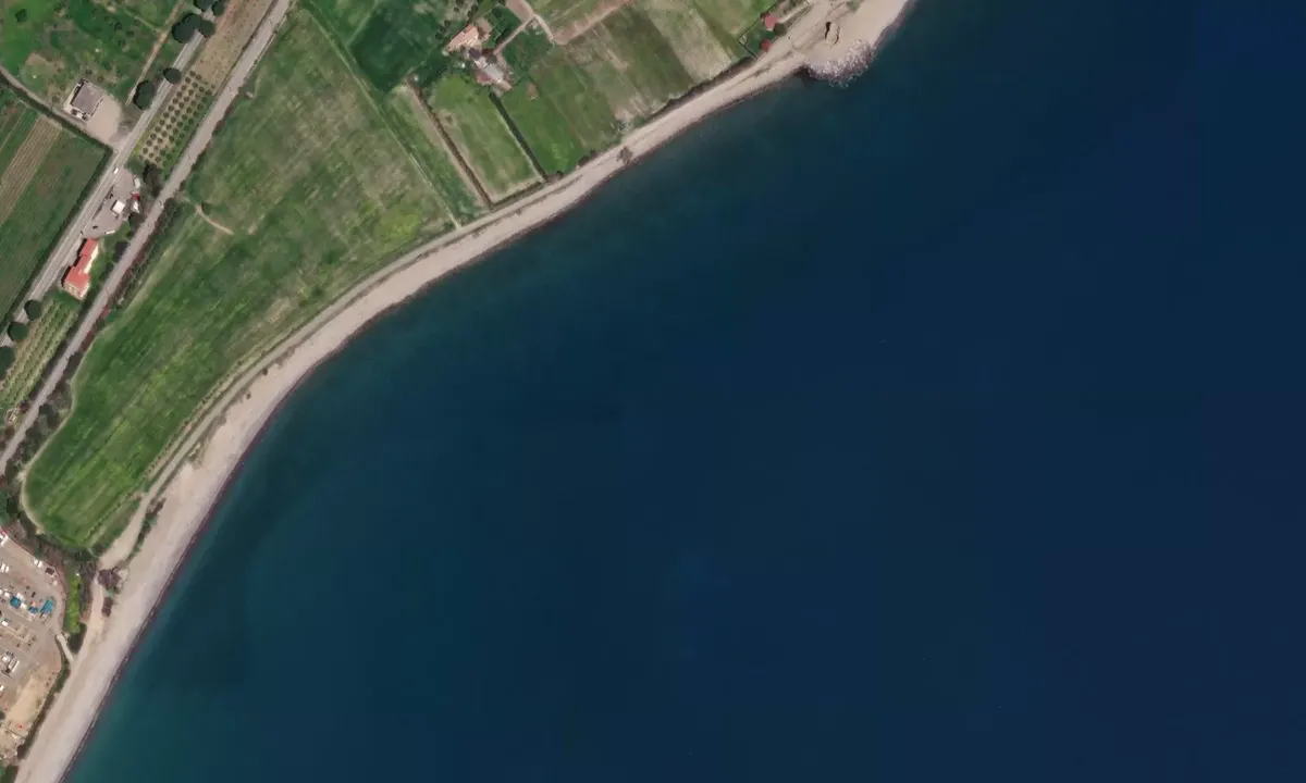 Flyfoto av Torre Amendolara