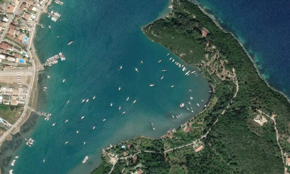 Flyfoto av Tranquil Bay