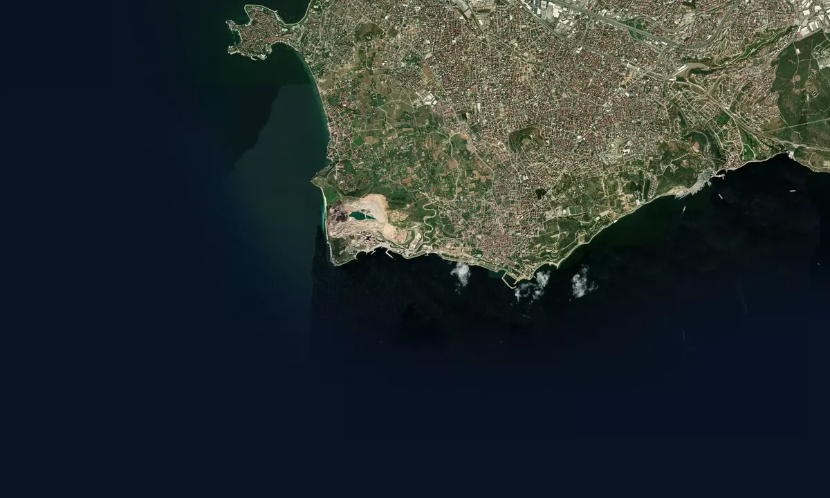 Flyfoto av Tuzla Marina (opening 2015)