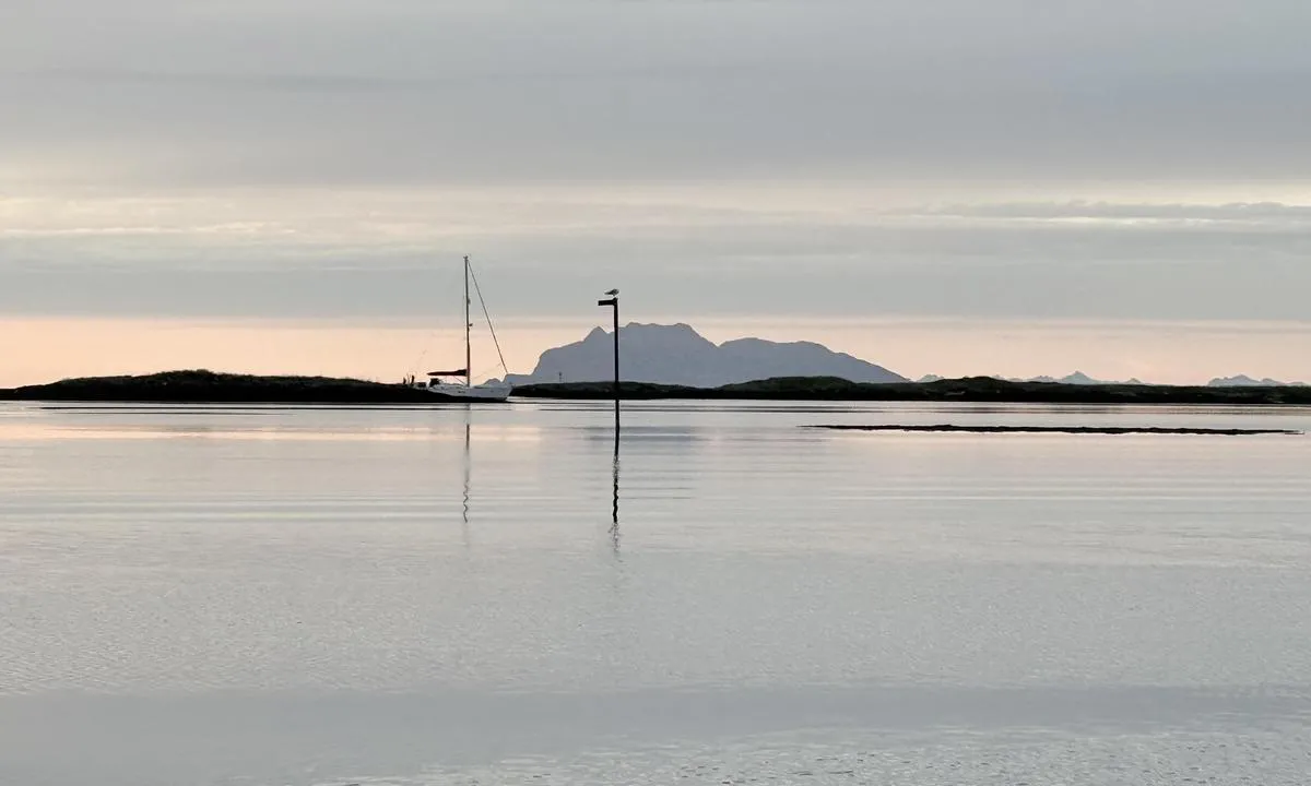 Eggløysa - Utenfor Vega Havhotell
