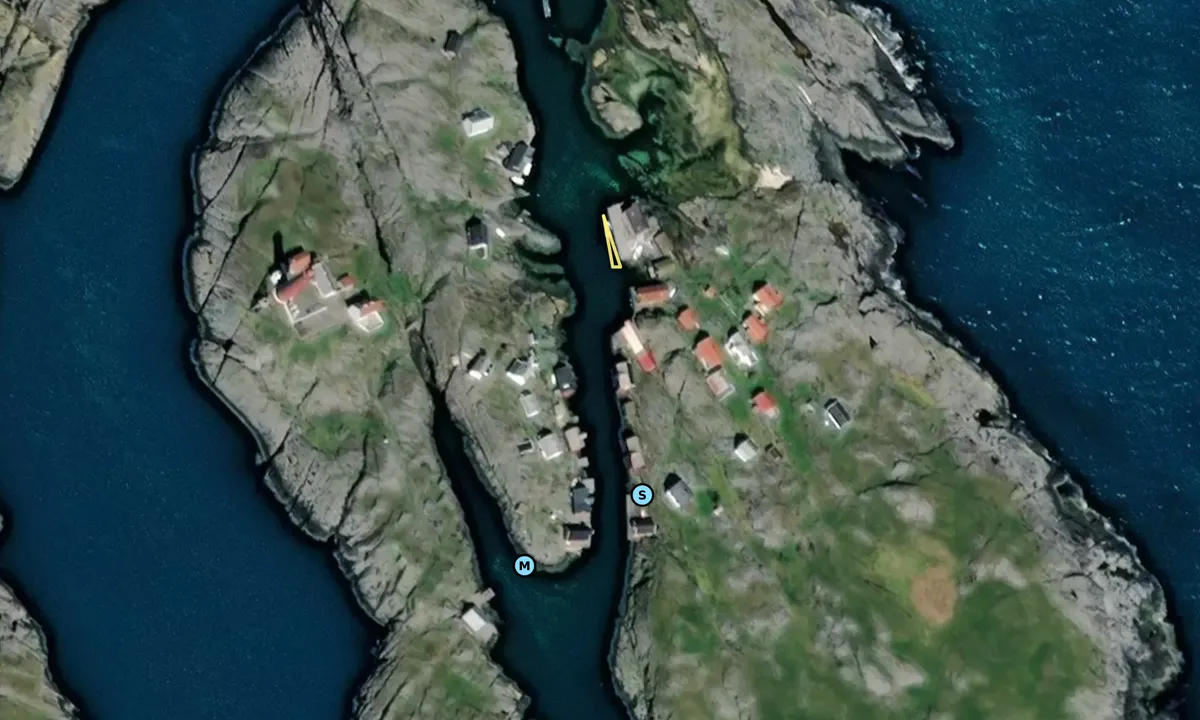 Satelite image of Utvær