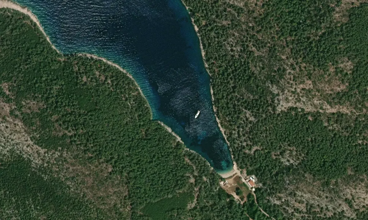 Flyfoto av Uvala Sviracina