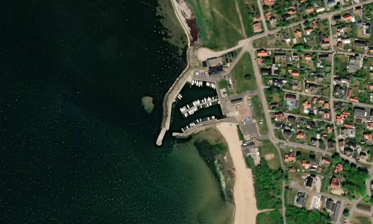 Flyfoto av Vejbystrand