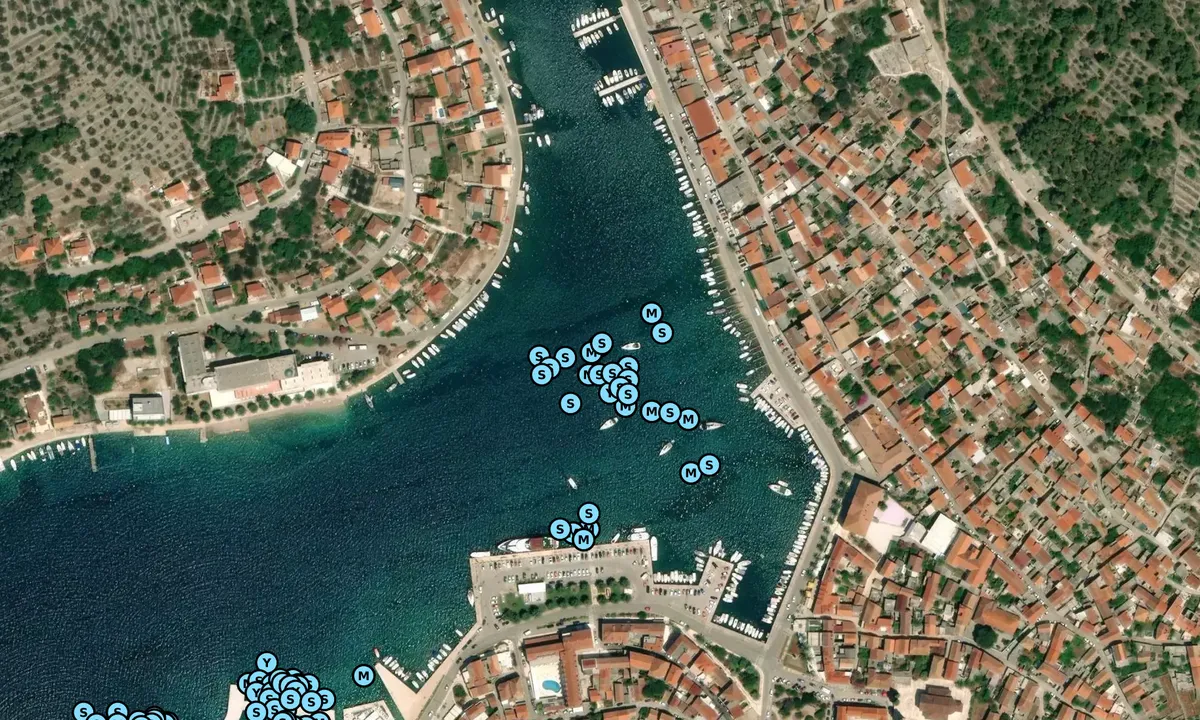 Satelite image of Vela Luka - town anchorage