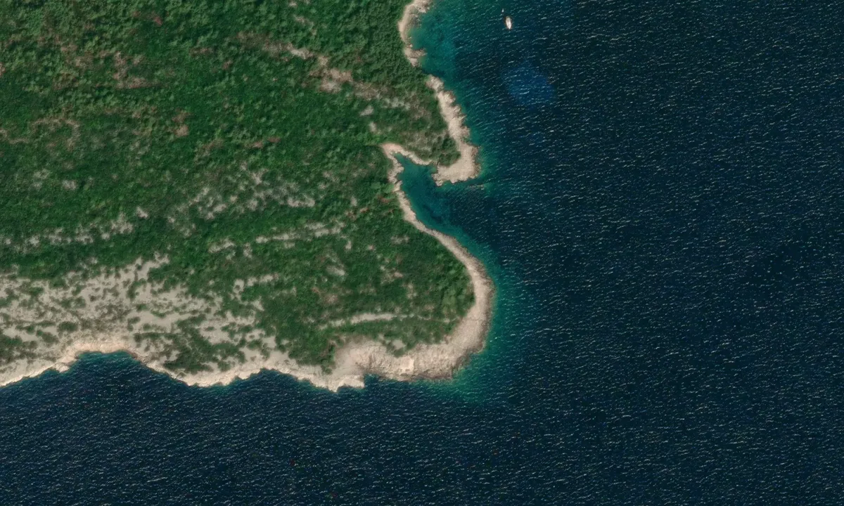 Satelite image of Very nice bay near Rukavac