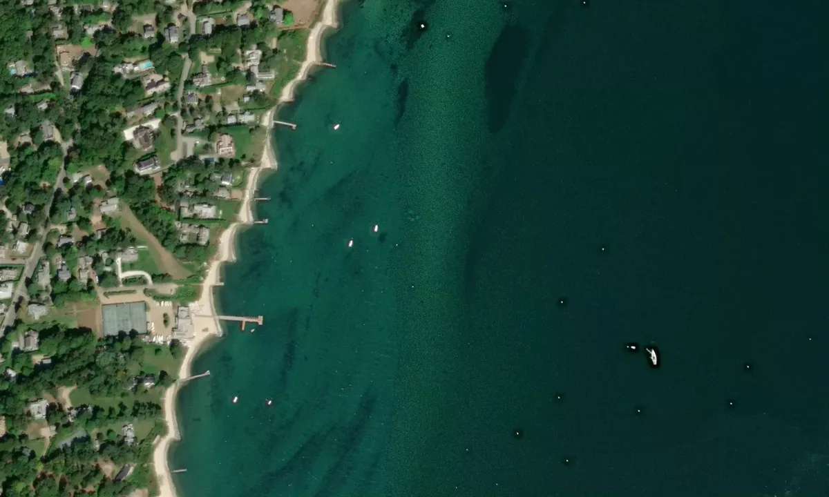 Flyfoto av Vineyard Haven