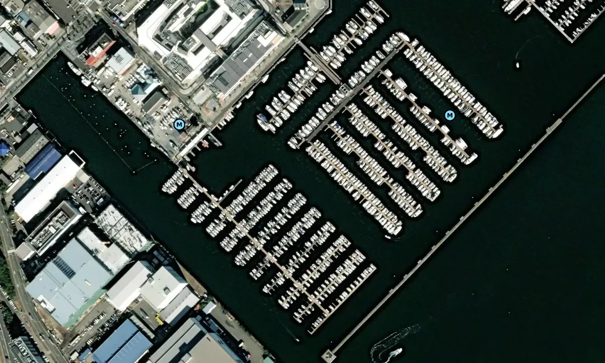 Satelite image of Yokohama Bayside Marina 1