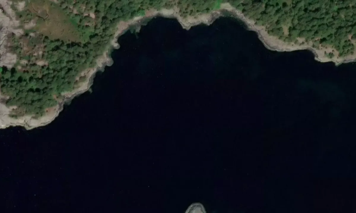 Satelite image of Ytre Floknesvågen